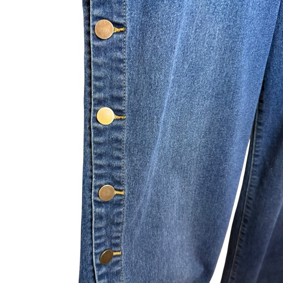 A.Z.I. | High-Waist Wide Leg Jeans with Button Detail down the Leg | Sz 12 - Picture 3 of 10